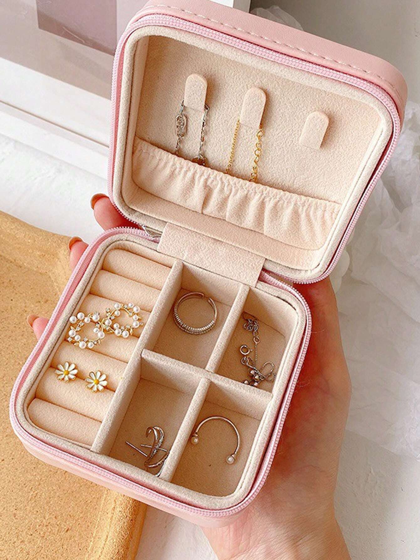 Leather Jewelry Storage Box – Organizer Stand for Earrings, Rings, & Cosmetics | Elegant Beauty Container